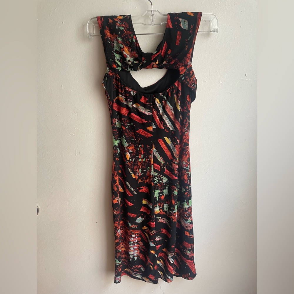 Guess Los Angeles Dress - Picture 2 of 3